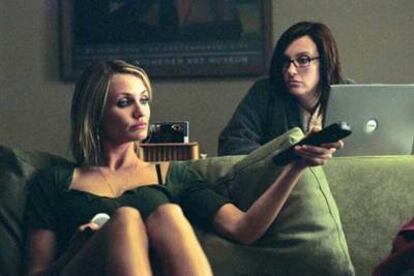 Cameron Díaz y Toni Collette, en una imagen de <i>En sus zapatos.</i>
