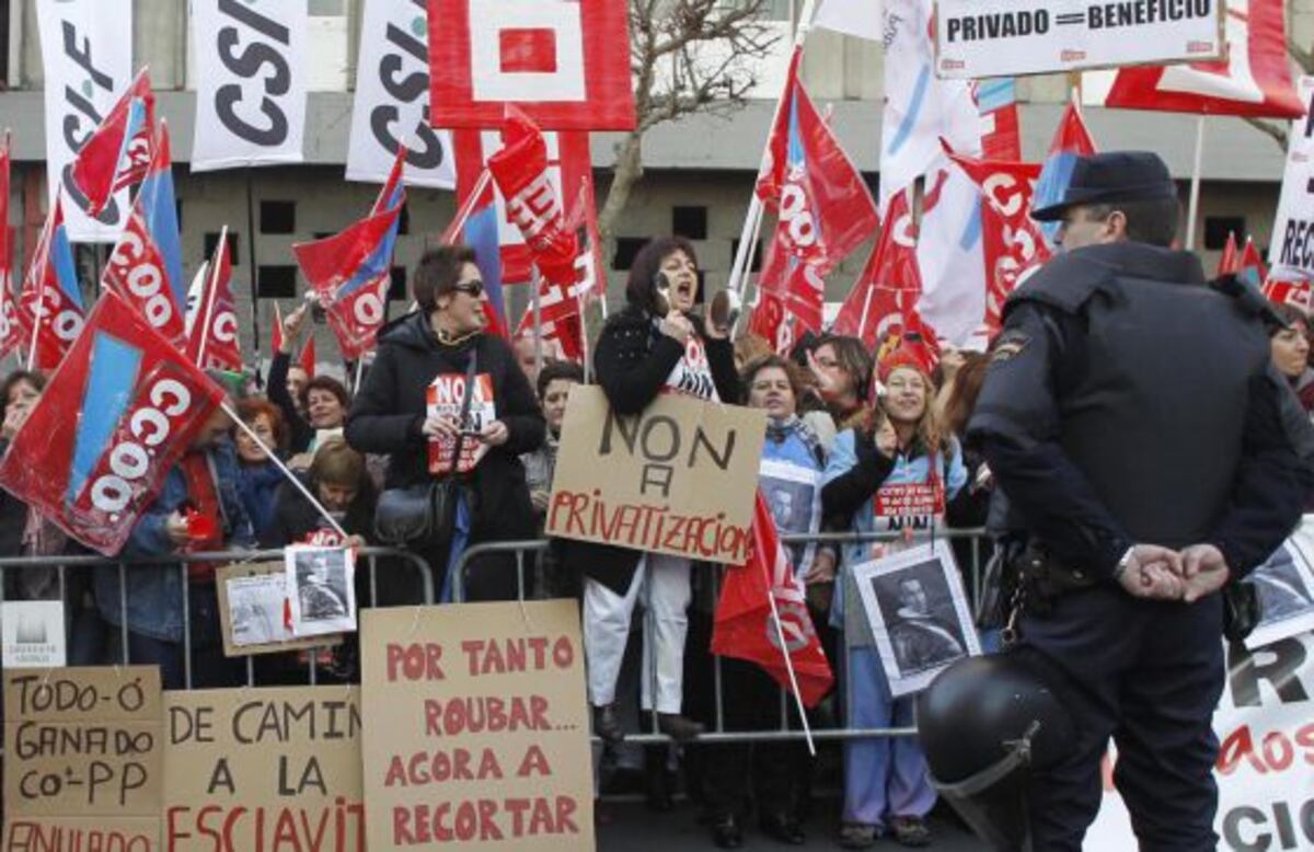 El plan de ahorro de la Xunta prevé reducir jornada “a todos los ...