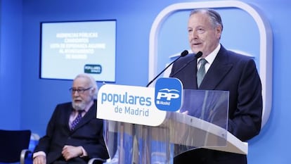 Luis Eduardo Cortés (sentado) y José María Álvarez del Manzano, durante el examen de ayer.