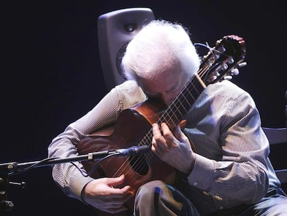 Manolo Sanlúcar, en su concierto en los Teatros del Canal en junio de 2010.