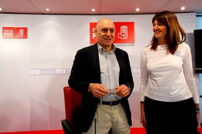 Rodolfo Ares e Idoia Mendia en la rueda de prensa de Bilbao.