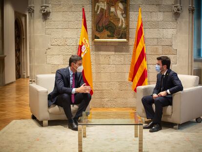 El presidente del Gobierno, Pedro Sánchez, y el de la Generalitat, Pere Aragonès, en el Palau de la Generalitat el pasado 15 de septiembre.