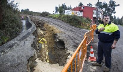 Obras de la conexión eléctrica del Eje Atlántico en la zona de Coira, entre Santiago y Ames.