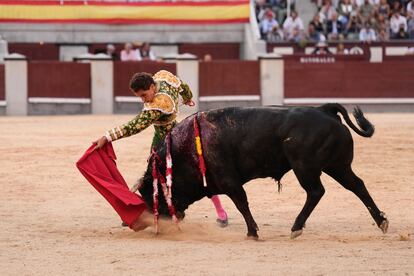 El diestro Ginés Marín en la Feria de San Isidro, el pasado domingo en la plaza de Las Ventas.