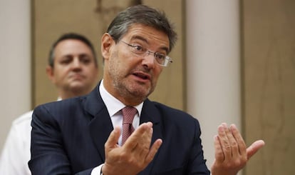 El ministro de Justicia, Rafael Catalá, durante su compareciencia en el Congreso de los Diputados para dar explicaciones de los fallos en el sistema de comunicaciones judiciales Lexnet.