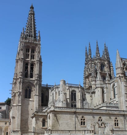 La catedral, en la plaza de Santamaría.