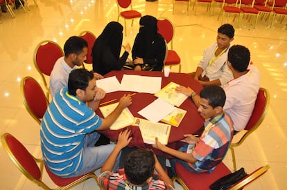 Imagen de archivo de un grupo de bahais de Yemen en un encuentro celebrado en 2013