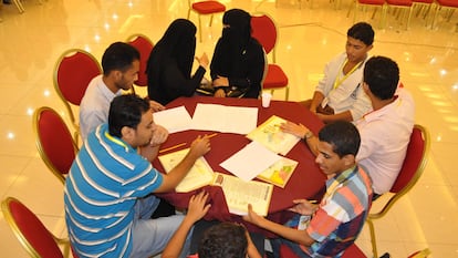 Imagen de archivo de un grupo de bahais de Yemen en un encuentro celebrado por la comunidad en 2013.