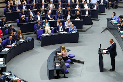 El canciller alemán, Friedrich Merz, habla en el Bundestag este miércoles.