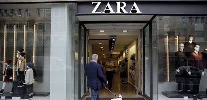 Entrada de una tienda de Zara en Madrid.