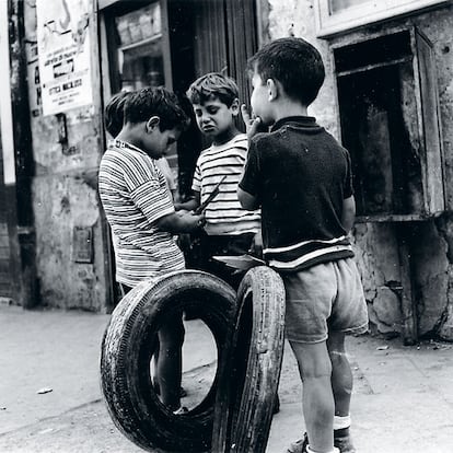 Esta &#39;Conversación&#39; en una calle italiana en 1969 llamó la atención del director de &#39;Cinema Paradiso&#39; cuando sólo era un adolescente.