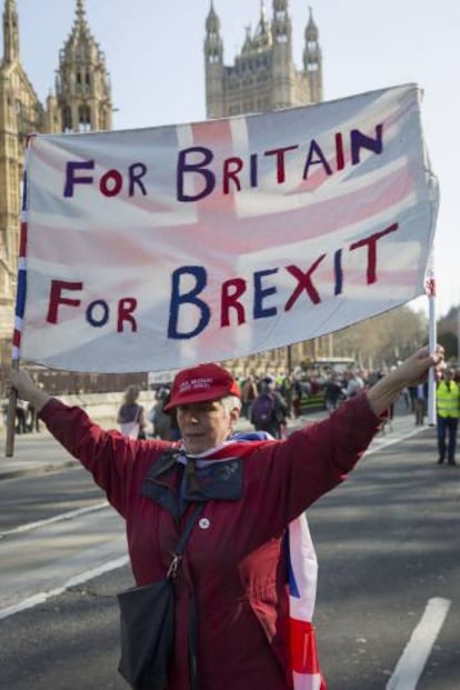 Poca distància hi ha entre el Brexit i l’antieuropeisme que ha covat la no-Espanya.