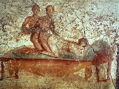 Fresco erótico de un baño público de la ciudad romana de Pompeya, restaurado en 2001.