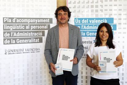 El director de Política Lingüística, Trenzano, y la directora de Función Pública, Coscollá.