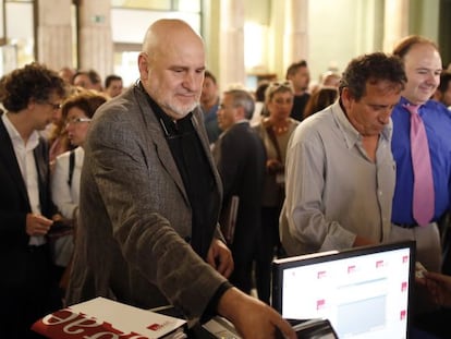 Antón Reixa, en la asamblea general de socios de la SGAE celebrada ayer en Madrid.