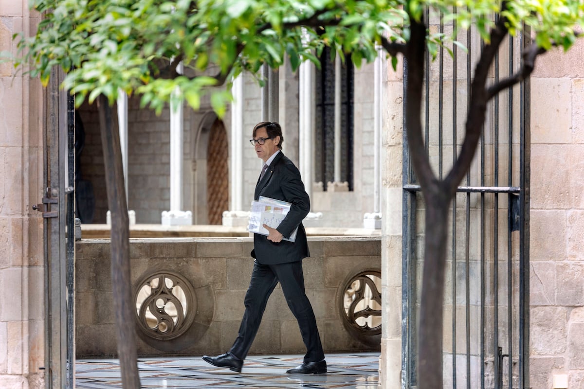 Govern, sindicatos y la patronal se alían y firman una manifiesto en favor de la financiación