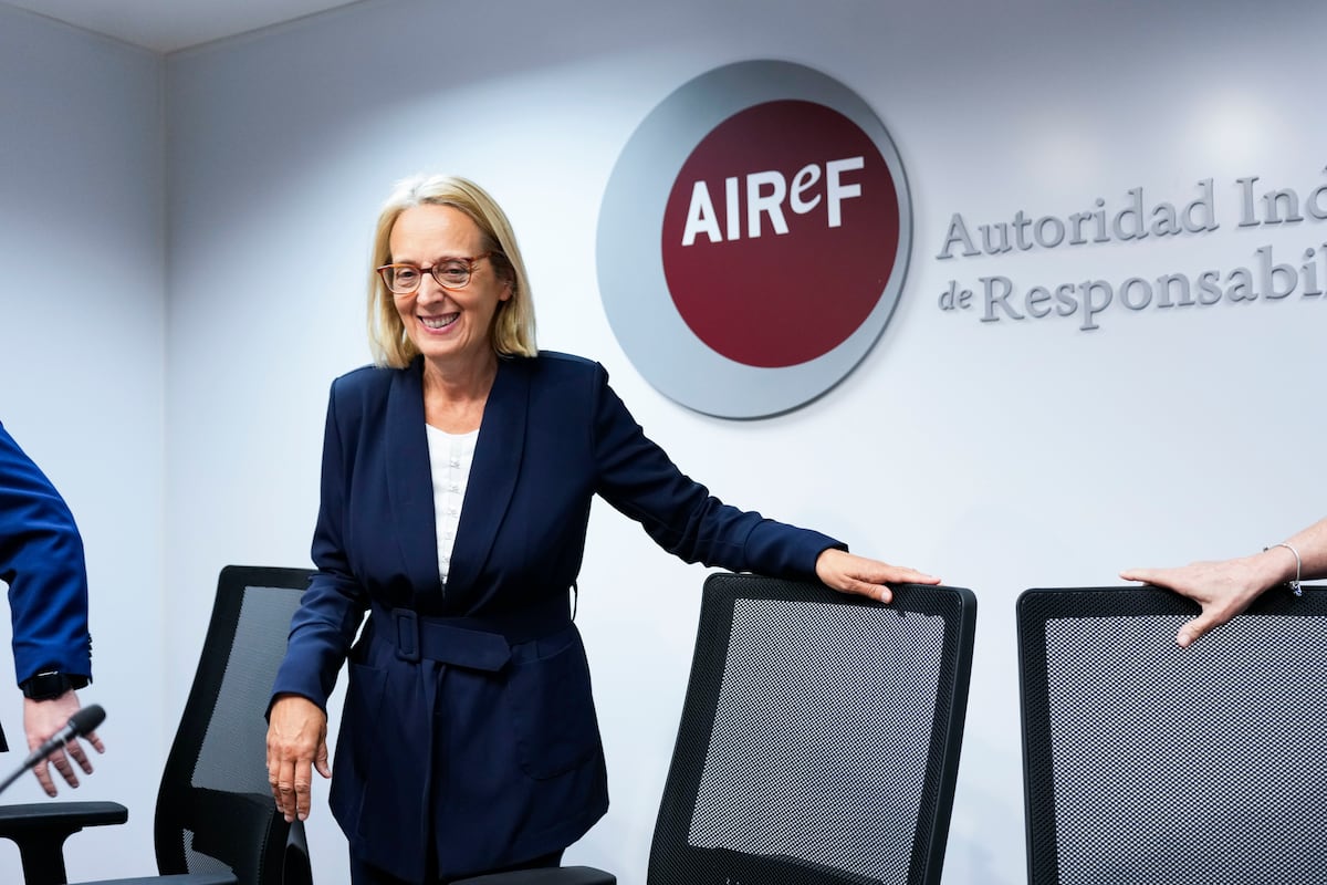 Airef recorta crecimiento a 2,3% y eleva inflación a 3,2%