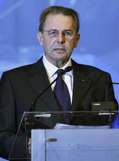 El presidente del COI, Jacques Rogge, ayer durante la inauguración de la Conferencia Mundial Antidopaje.