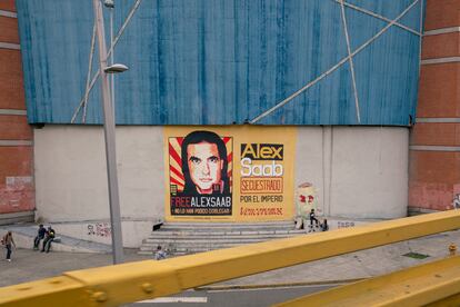 Mural del empresario colombiano Alex Saab en una esquina del centro comercial Sambil de La Candelaria el 19 de marzo de 2022.