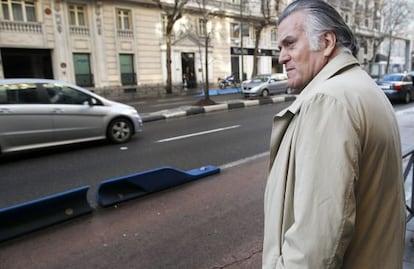 The ex-treasurer of the Popular Party, Luis B&aacute;rcenas, pictured outside his home in Madrid.