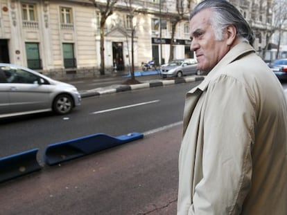 The ex-treasurer of the Popular Party, Luis B&aacute;rcenas, pictured outside his home in Madrid.