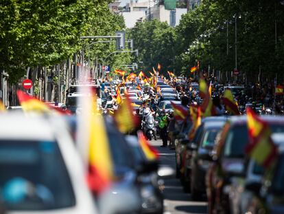 Aspecto de la manifestación en vehículos celebrada el pasado 23 de mayo por Vox por el centro de Madrid.