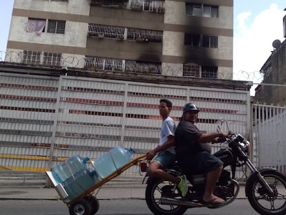 El edificio donde cayó el dron, en Caracas.