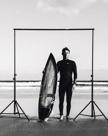 Vicente Romero, español de origen brasileño, es el más joven de los chicos de la selección. Es el primer surfista español —junto a Jonathan González— que recibe una beca ADO, ahora que el surf será olímpico.