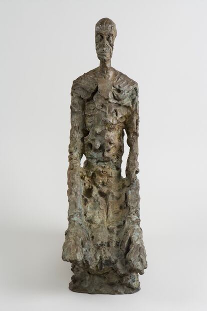 'Hombre - medio cuerpo' (1965). De Alberto Giacometti.