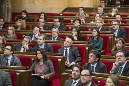 Rocío Martínez-Sampere y Joan Ignasi Elena, dos de los diputados díscolos, en el grupo socialista.