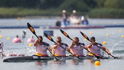 Saúl Craviotto, Carlos Arévalo, Marcus Cooper y Rodrigo Germade, durante la final.