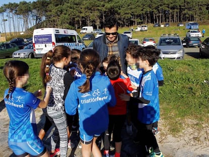 Javier Gómez Noya, en enero, en la escuela del Triatlón Ferrol que lleva su nombre y de la que es padrino. 