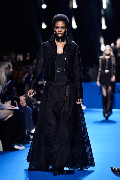 Elie Saab : Runway &#8211; Paris Fashion Week Womenswear Fall/Winter 2016/2017