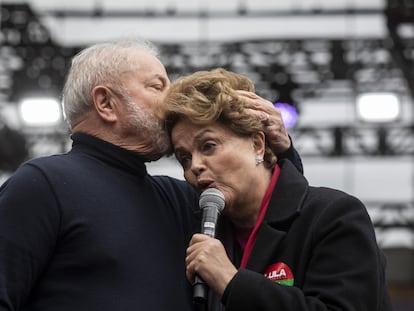 Luiz Inácio Lula da Silva y Dilma Rousseff, durante un acto electoral en agosto.