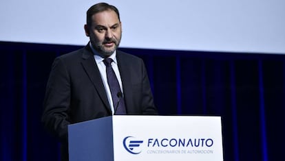 José Luis Ábalos, ministro de Transportes, Movilidad y Agenda Urbana, hoy, en el Congreso de Faconauto.  faconauto