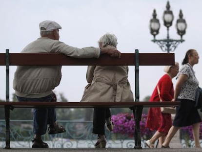 La &ldquo;implacable demograf&iacute;a&rdquo; es el pretexto de algunos economistas para privatizar las pensiones. 