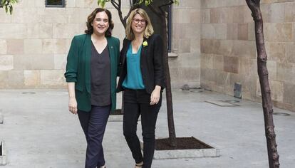 Ada Colau y Elsa Artadi, este miércoles en la Generalitat.