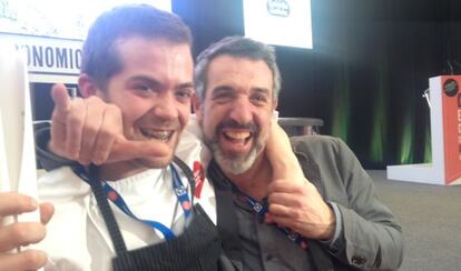 El chef Diego López (izqda.) y su maestro Pepe Solla.