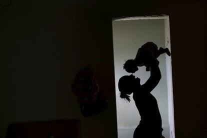 La Organización Mundial de la Salud declaró la microcefalia -causada en principio por el virus del zika- una emergencia mundial y añadió que el virus se ha expandido de una manera “explosiva”.