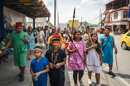 Los cofn que defienden su territorio de la minera ilegal de oro en la Amazona ecuatoriana.