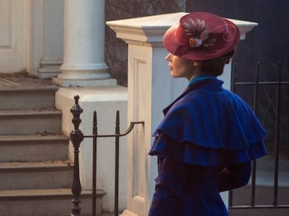 Emily Blunt, en la única imagen difundida hasta el momento de la secuela de Mary Poppins. Meryl Streep y Lin-Manuel Miranda también han sido confirmados en una película que se estrenará el 25 de diciembre de 2018 en EE UU.