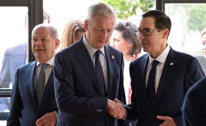 El ministro francés de Economía, Bruno Le Maire, y el secretario del Tesoro, Steve Mnuchin la semana pasada en Chantilly 