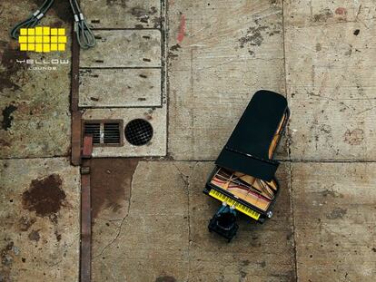 Un músico callejero de la iniciativa 'Yellow Lounge', del sello alemán Deutsche Grammophon.