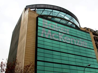 Fachada de la sede de Baker McKenzie en Madrid.