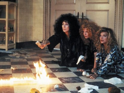 Fotograma de la pel&iacute;cula &#039;Las brujas de Eastwick&#039; (1987).