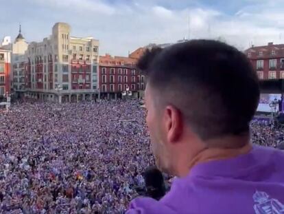 Pezzolano pide su propia dimisión en la fiesta del Valladolid