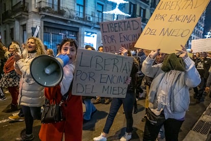 Manifestación en Barcelona contra la vacuna y el pasaporte covid