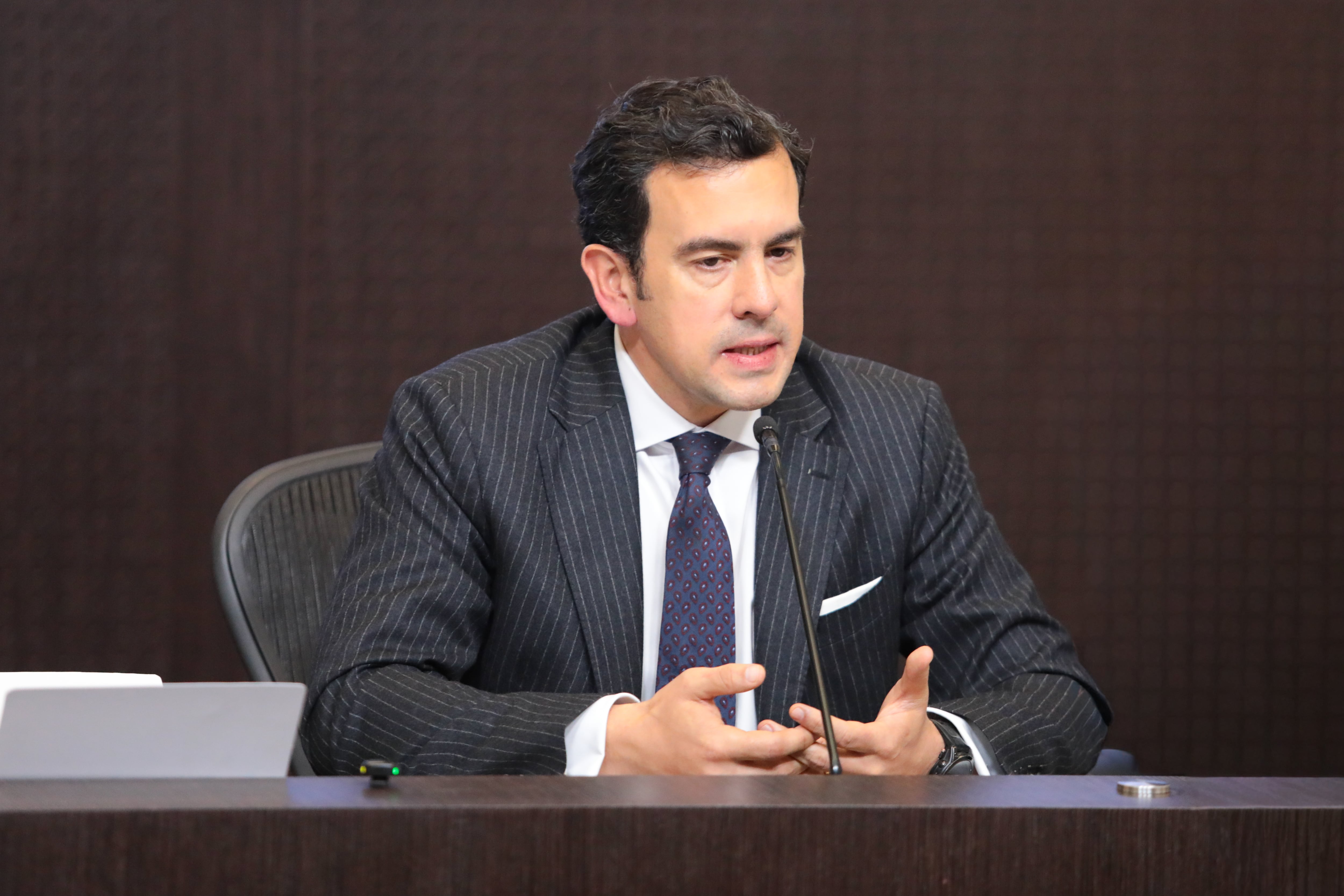 Las tensiones y los errores que provocaron el cese de Rodrigo Lara como ministro del Interior