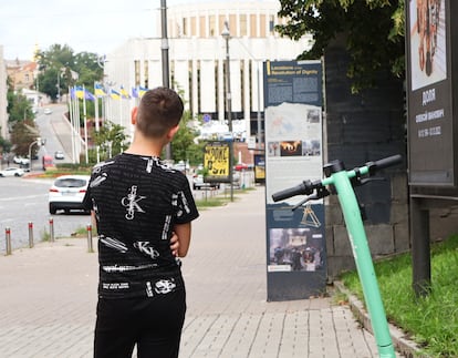 Kostia, de 11 años, el 6 de agosto en Kiev. Por motivos de seguridad, la familia pide que no se muestre su rostro.