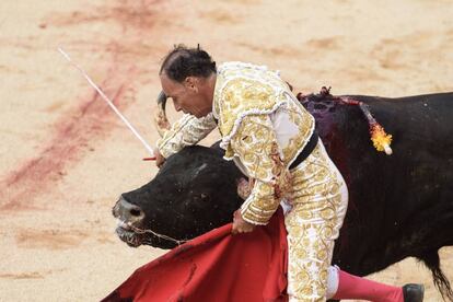 Pepín Liria, al final de la faena de muleta al cuarto de la tarde.